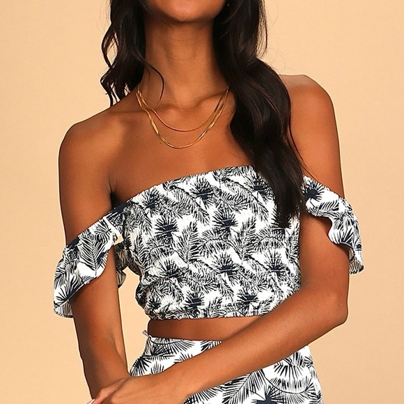Lulus Tops - Lulus Navy Blue & White Tropical Print Smocked Off Shoulder Crop Top Size Medium